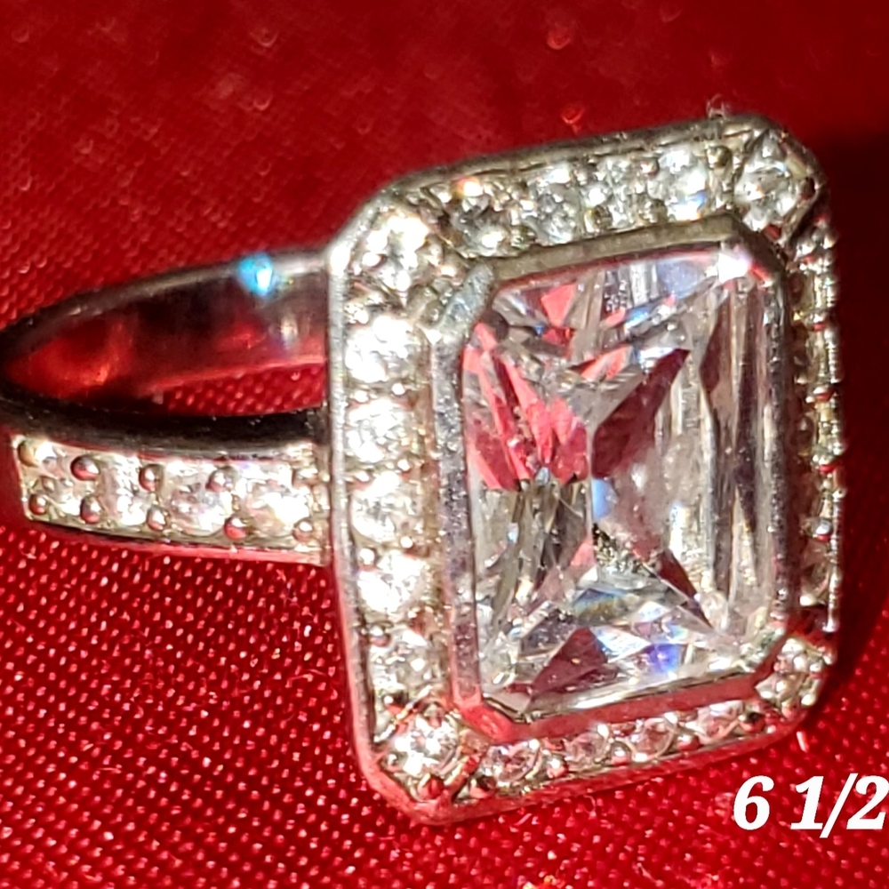 Princess Cut CZ Cluster Setting Sz.6 1/2 Sterling Silver 925 Women's Ring
